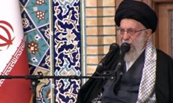 منظور دشمن از دگرگونی، تغییر هویت جمهوری اسلامی است