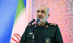 سرلشکر سلامی: از سوریه و لبنان بر سر صهیونیست‌ها موشک می‌بارد/ سقوط اسرائیل را نزدیک می‌بینیم