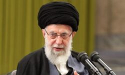 رهبر انقلاب: غربی‌ها از زن ایرانی کینه دارند و به دروغ خود را طرفدار حقوق زن معرفی می‌کنند