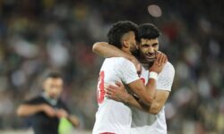 آزادی ۲۰ زندانی با کمک مهدی طارمی