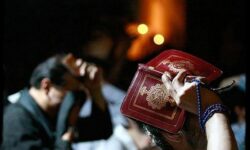 طنین ندای مومنان شب زنده دار بوشهری در دومین شب قدر