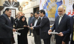 تجلیل از کارگران و کارآفرینان برتر استان بوشهر