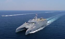 سردار تنگسیری: شناور پیشرفته شهید رئیسعلی دلواری ساخته می‌شود