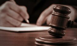 صدور ۵۷ سال حبس تعزیری برای یک مدیرکل و معاونین سابق در استان بوشهر