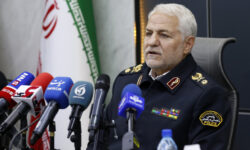 گواهینامههای رانندگی در سه سطح طلایی، نقرهای و سفید رنگبندی میشوند