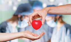 مشق عشق معلم بازنشسته گناوهای با اهدای عضو