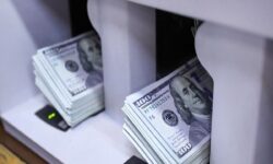 پیشبینی باورنکردنی درباره قیمت دلار در نیمه دوم سال