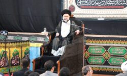 خالی کردن فضای جامعه باعث محقق شدن اهداف دشمن می‌شود