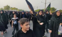 پیاده‌روی دلدادگان اربعین حسینی در بوشهر برگزار شد