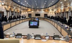 تجلیل از ۱۰۰ همسر شهید استان بوشهر