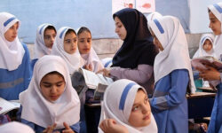 استخدام موقت قبول‌شدگان آزمون «دبیری» تا پایان امسال/ شرط رتبه‌بندی این معلمان