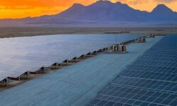 روز تاریخی برق سبز؛ ساخت ۹۵ نیروگاه تجدیدپذیر به صورت همزمان آغاز شد