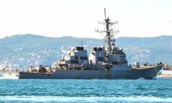 آمریکا مدعی حمله ارتش یمن به ناوشکن این کشور در دریای سرخ شد