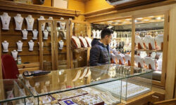 چرا مالیات طلا فروشان از کارگران هم کمتر است؟