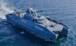 ساخت ۳ شناور پیشرفته تندرو برای سپاه/ نصب موشک برای نخستین بار در جهان روی یک شناور ۸متری