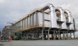 نصب بزرگترین آب شیرین‌کن خشکی جهان در زاهدان