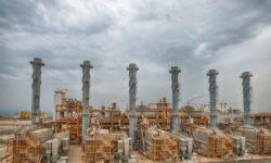 رئیس کل دادگستری بوشهر: پرونده کیفری برای مدیران عامل شرکت‌های پتروشیمی متخلف تشکیل می‌شود