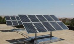 نور خورشید برای بوشهری‌ها اشتغال‌زا می‌شود/ احداث ۳۰۰۰ نیروگاه