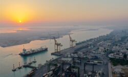 تراتزیت خارجی ۶۳۶ هزار تن فرآورده نفتی از بندر بوشهر