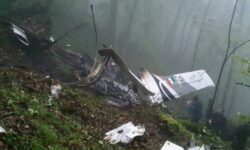 سقوط هلیکوپتر رئیس جمهور و ابهامات باقیمانده دو ماه بعد از حادثه /هنوز درباره سانحه اما و اگرهایی وجود دارد