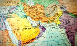 نسخه شوم آمریکا در ارتباط با ایران خنثی شد/ پادشاهی‌های خلیج فارس شمشیر را غلاف کردند؛ پایان عصر هژمونی آمریکا در خاورمیانه