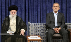 رهبر معظم انقلاب: بیانات رئیس جمهور متقن، عمیق و حاکی از پایبندی به مبانی حقیقی مردم سالاری اسلامی است