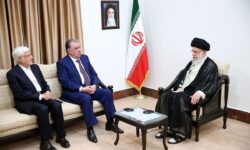 رهبر انقلاب به رئیس جمهور تاجیکستان: برای حفظ و گسترش زبان فارسی و جلوگیری از انزوای آن همکاری بیشتری انجام شود