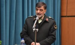 واکنش سردار رادان به فیلم منتشره از گشت ارشاد: با مجری قانون که با مظلومیت می‌خواهد قانون را اجرا کند برخورد نکنید/ هیچ کسی ناسزا و دشنام‌های این دو نوجوان ۱۴ ساله به همکار ما را ندید؛ هیچ کسی نگفت این دو خانم، قانون را زیر پا گذاشته اند…