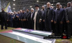 حضور پرشور مردم تهران در مراسم تشییع پیکر اسماعیل هنیه | اقامه نماز رهبر انقلاب بر پیکر شهید جبهه مقاومت