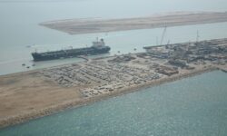 جزیره نگین محور توسعه فعالیت‌های بندری در بوشهر است