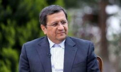 همتی: از بانکداری اسلامی خیلی دور شدیم/ نباید بعنوان دولت چک بی محل بکشیم تا بانک مرکزی پاس کند
