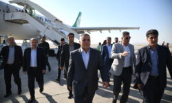 نخستین سفر پاک‌نژاد به منطقه ویژه پارس با هدف گفت‌وگو با کارکنان عملیاتی