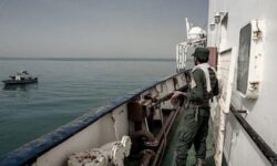 سپاه ۱۲۰ هزار لیتر سوخت قاچاق در خلیج فارس کشف کرد