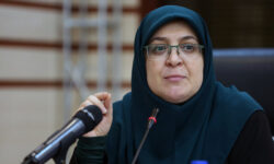 سخنگوی دولت: به مردم حق دهیم نگران باشند اما مطمئن باشند نیروهای مسلح ما کاملاً آماده هستند