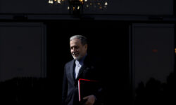 عراقچی: ابتکاراتی برای برقراری آتش بس در لبنان و غزه وجود دارد