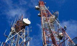 قطعی برق مهمترین علت اختلال در شبکه تلفن همراه است