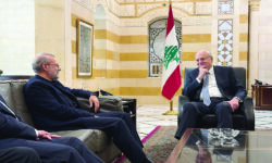 بازگشت لاریجانی‌ها به سیاست‌ورزی