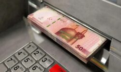 یارانه نقدی ۳۰۰ هزار تومانی، سال آینده چه تغییری می‌کند؟