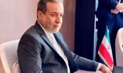 عراقچی: آماده‌ایم وارد مذاکرات شرافتمندانه بر اساس احترام و منافع متقابل شویم / همچنان منتظر تصمیم طرف‌هایی هستیم که با آنها وارد مذاکره شده‌ایم