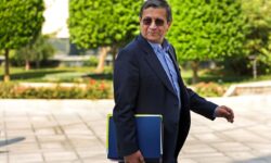 دامن زدن «همتی» بر التهابات بازار طلا/ آقای وزیر به فکر مردم هستید؟!