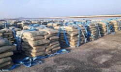 صادرات سیمان به افغانستان ۳۰ دلار زیر قیمت بازار/سدسازی افغان ها با سیمان ایران!