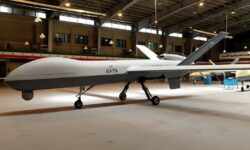 قدرتمندترین پهپاد ساخت ایران را ببینید | تصاویری از بزرگترین پهپاد ایرانی