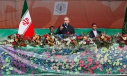 پزشکیان: آمریکا خواب به زمین زدن ایران را با وجود همه نقشه‌ها و توطئه‌هایش ببیند