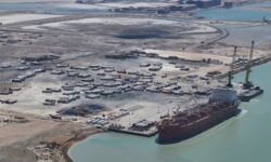 جاده بندر نگین بوشهر ماه آینده تکمیل میشود