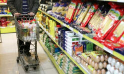 سایه گرانی بر بازار بوشهر؛ نظارتها مستمر و برخوردها بازدارنده باشد