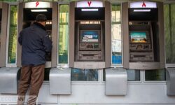 سود سهام عدالت دردی از مردم دوا نمیکند/ سهامداران از درآمد واقعی شرکتها بیخبرند