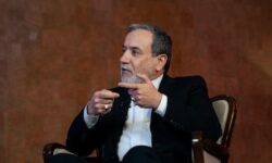 مذاکره نکردن با آمریکا راهبرد ما نیست | آمادگی جنگ را داریم اما…| منعی برای کار تجاری با آمریکا نداریم | با دیپلماسی جلوی جنگ را گرفتیم