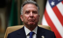 آمریکا دبه کرد