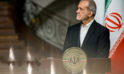 پزشکیان: آمریکا باید ثابت کند که به دنبال مذاکره است | ما هم به مذاکره باور داریم اما به هر قیمت مذاکره نمی‌کنیم | ایران دنبال جنگ و بمب هسته‌ای نیست