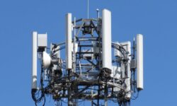 چرا اینترنت با قطع برق میمیرد؟